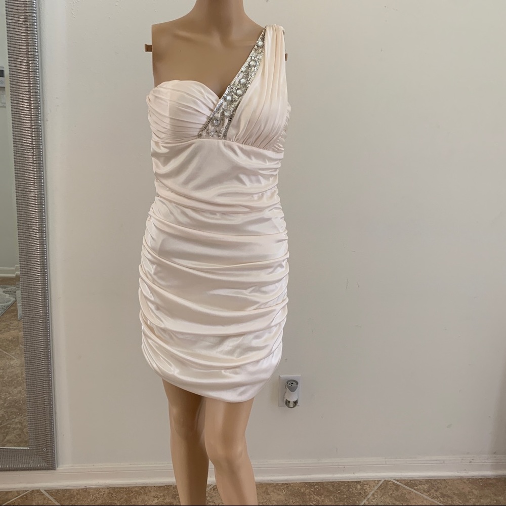 Arden B one shoulder dress size M
